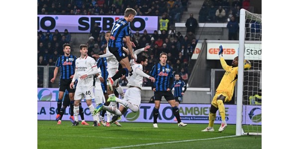 Charles De Ketelaere vestiu a camisola da Atalanta e derrotou o AC Milan Charles De Ketelaere vestiu a camisola da Atalanta e derrotou o AC Milan